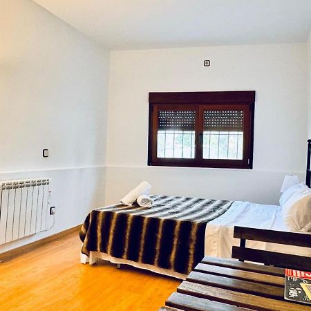 Apartamento Completo Para 8 Personas A 5 Minutos Del Aeropuerto E Ifema Apartment Madrid Exterior photo
